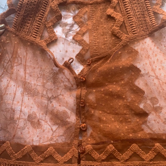 Rust knit/sheer top size Small - Picture 4 of 4